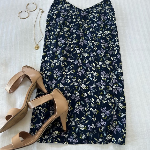 Blue Jasmine Mini Floral Dress - Picture 4 of 7